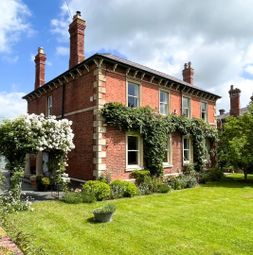 Thumbnail 5 bedroom detached house for sale in Hampton Park Road, Hereford, Herefordshire