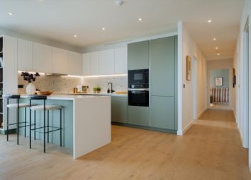Thumbnail Flat for sale in Hurlingham Waterfront, Carnwath Road, London