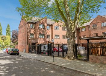 4 Bedrooms Flat to rent in St. Helens Gardens, London W10