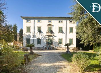 Thumbnail 18 bed villa for sale in Via Del Castellaccio, Lucca, Toscana