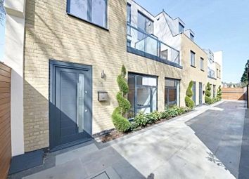 3 Bedrooms Terraced house to rent in Omega Terrace, London N22