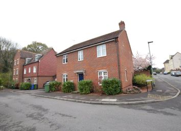 4 Bedrooms Detached house to rent in Pheasant View, Bracknell, Berkshire RG12
