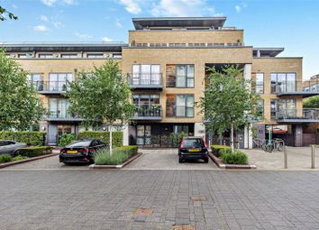 Thumbnail 1 bed flat to rent in Newton Court, Kingsley Walk, Cambridge
