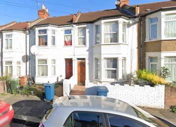 Thumbnail Flat to rent in Havelock Road, Harrow, Greater London