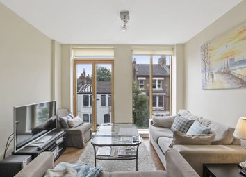 Thumbnail 1 bed flat to rent in Glengall Road, London