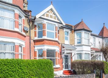 Thumbnail 2 bed flat for sale in Squires Lane, Finchley, London