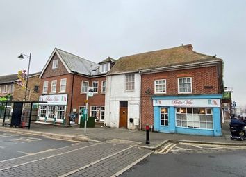 Thumbnail Commercial property to let in The Broadway, Thatcham