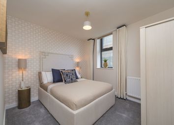 2 Bedrooms Flat for sale in Greenwich High Road, London SE10