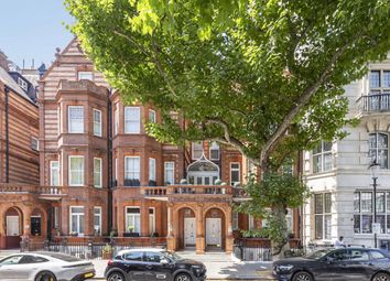 Thumbnail 2 bed flat for sale in Sloane Gardens, London