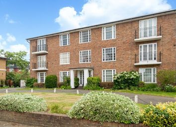 2 Bedrooms Flat to rent in Clifton Road, London SW19