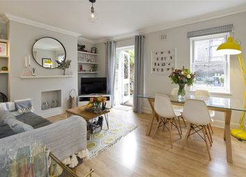2 Bedrooms Flat for sale in St. Stephens Avenue, London W12
