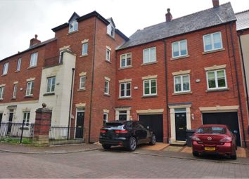 3 Bedroom Town house for sale