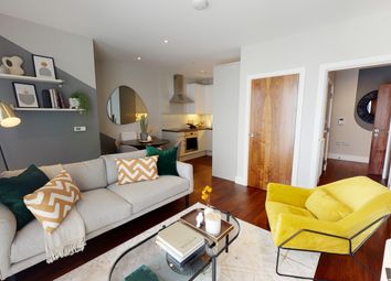 Thumbnail 2 bedroom flat for sale in Leamouth Road, Tower Hamlets
