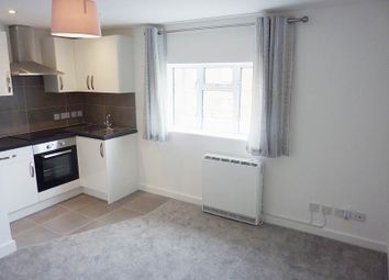 2 Bedrooms Flat to rent in The Arcade, Maxwell Road, Beaconsfield HP9