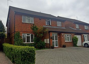 Thumbnail 6 bed detached house for sale in Markfield Close, Luton