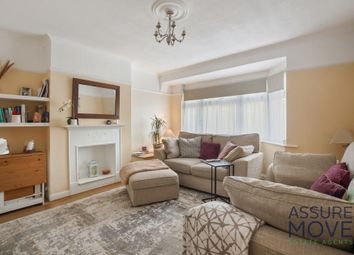 Thumbnail Maisonette for sale in Oakleigh Road North, London