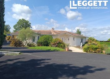 Thumbnail 4 bed villa for sale in Bayas, Gironde, Nouvelle-Aquitaine