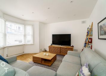 Thumbnail Flat to rent in Corinne Road, Tufnell Park