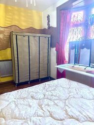 Thumbnail Room to rent in Flexmere Road, London