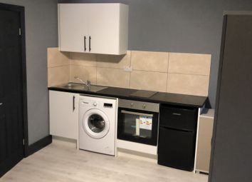 Thumbnail 1 bed flat to rent in Cherwell Close, Maidenhead