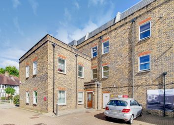 Thumbnail 2 bed flat for sale in Castlegate, Richmond