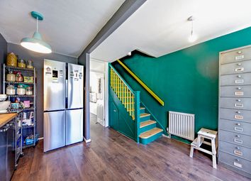 Vineyard Close, London SE6. Sub image 0. Photography