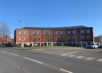 Thumbnail Flat to rent in Fairby Close, Tiverton
