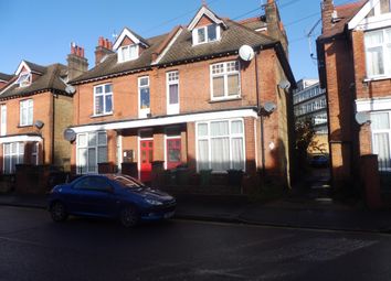 2 Bedrooms Flat to rent in Marlborough Road, Watford WD18