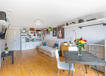 Thumbnail 2 bed flat for sale in Cumming Street, Islington, London