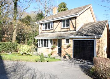 4 Bedrooms Detached house for sale in Tippits Mead, Bracknell, Berkshire RG42