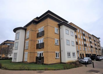 2 Bedrooms Flat for sale in Ovaltine Drive, Kings Langley WD4