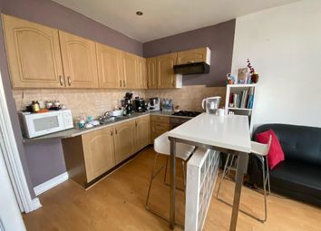 Thumbnail Flat to rent in 11 Bank Building, Fulham Broadway, London