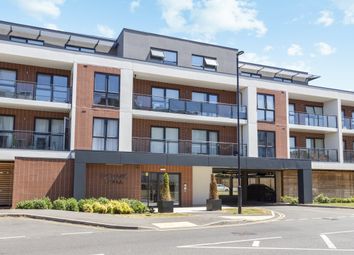 Thumbnail Flat to rent in Oldfield Road, Maidenhead