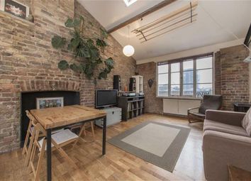 2 Bedrooms Flat for sale in Florfield Passage, London E8