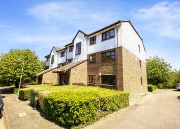 Thumbnail Flat for sale in Swallow Close, Greenhithe, Kent