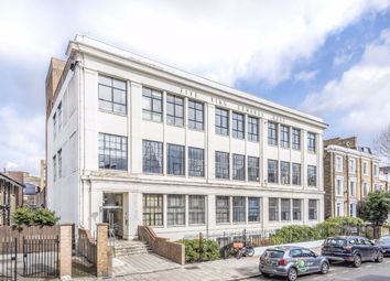 Thumbnail 1 bed flat to rent in King Edward's Road, London