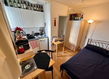 Thumbnail Studio to rent in High Road, London