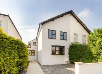 3 Bedroom Semi-detached house for rent