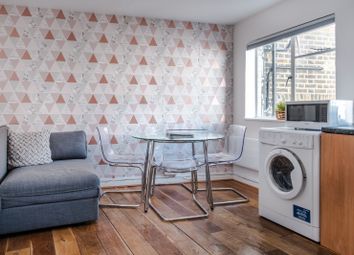 Thumbnail 1 bed flat to rent in Oxford Street, London