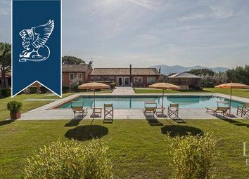 Thumbnail 18 bed villa for sale in Capannori, Lucca, Toscana