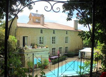 Thumbnail 10 bed country house for sale in Melle, Deux Sèvres, 79500