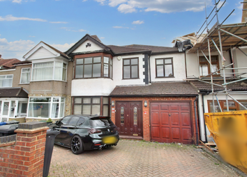 Thumbnail Semi-detached house to rent in Roding Lane North, Woodford Green
