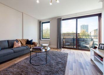 Thumbnail Flat for sale in Lion Court, Lion Court, Wapping