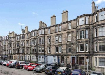 Thumbnail Flat to rent in 19/2 Montgomery Street, Hillside, Edinburgh.