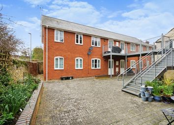 Thumbnail Flat to rent in Gilberts Lane, Highworth, Swindon