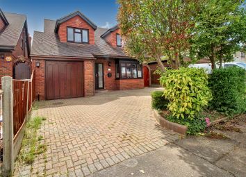 Thumbnail 4 bed detached house for sale in Beedell Avenue, Wickford