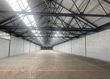 Thumbnail Warehouse to let in Blackburn