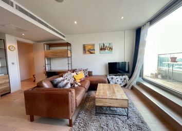 Thumbnail 2 bedroom flat to rent in Oakland Quay, London