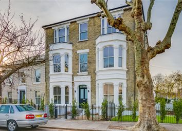 Thumbnail 2 bed flat to rent in Findon Road, London
