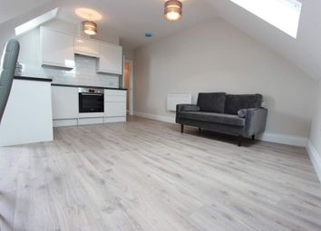 Thumbnail 1 bed flat to rent in Chase Side, London
